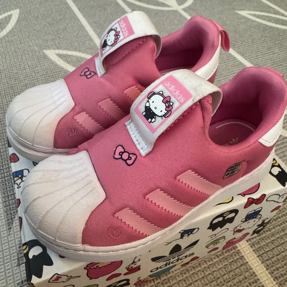 Adidas Kids Superstar 360 in Pink with Hello Kitty, My Melody and Kuromi